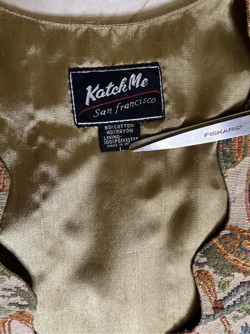 Vintage Western Tapestry Vest in Olive Green and Tan - Picture 5 of 8